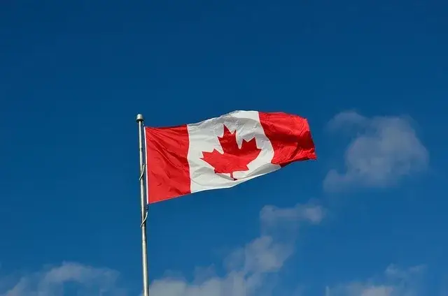 canadian flag 1229484 640.jpg